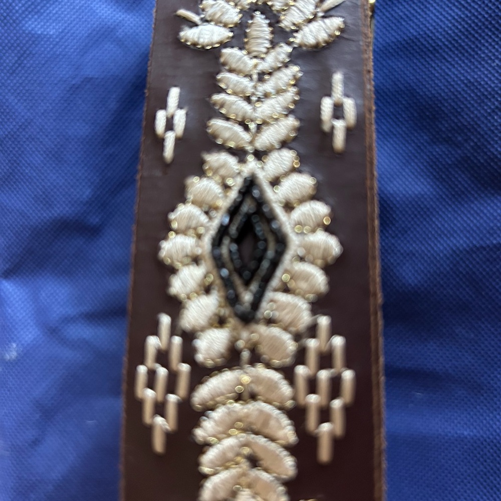 Lucky Brand Brown Leather Belt with Ivory Embroidered Floral Motif - Picture 4 of 9